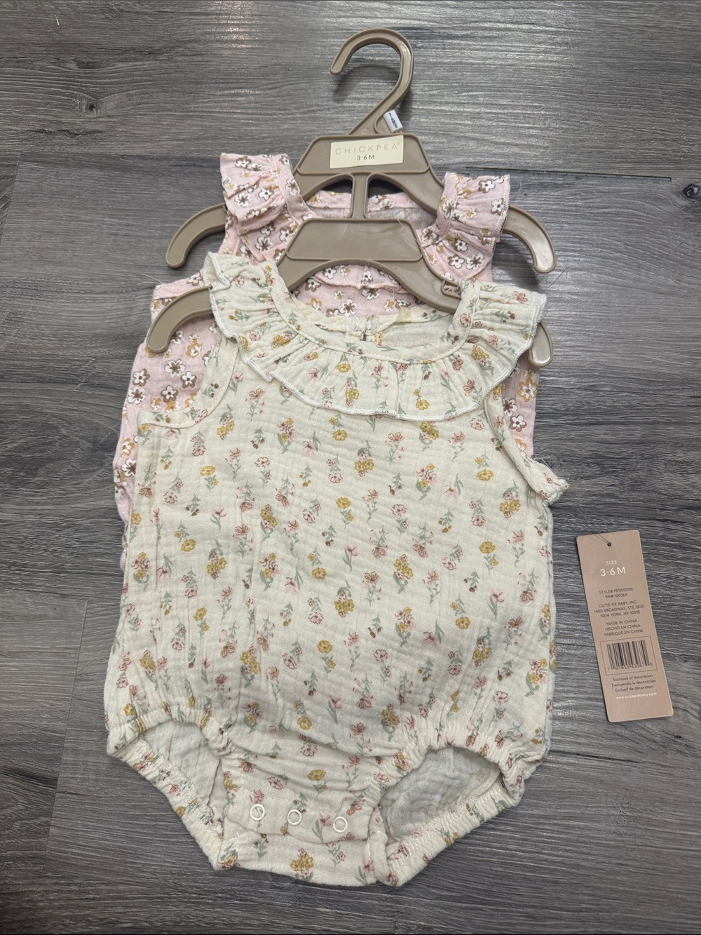 chick pea Floral Ruffle Romper Set - Cream & Pink